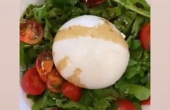 Sallate me rukola dhe burrata